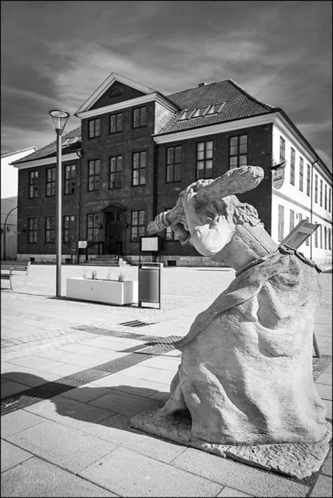 Markt Eins Gaestezimmer Schoppenstedt ภายนอก รูปภาพ