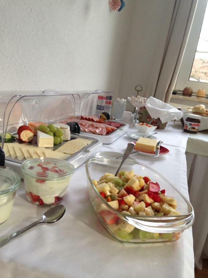 Markt Eins Gaestezimmer Schoppenstedt ภายนอก รูปภาพ