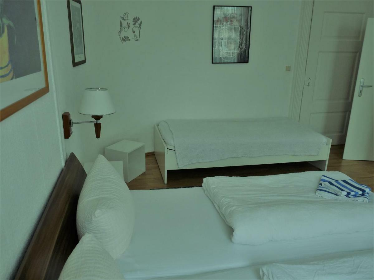 Markt Eins Gaestezimmer Schoppenstedt ภายนอก รูปภาพ