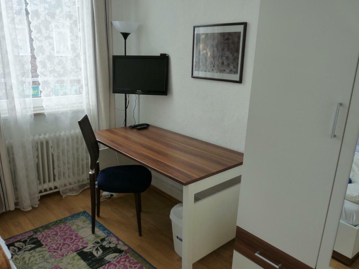 Markt Eins Gaestezimmer Schoppenstedt ภายนอก รูปภาพ